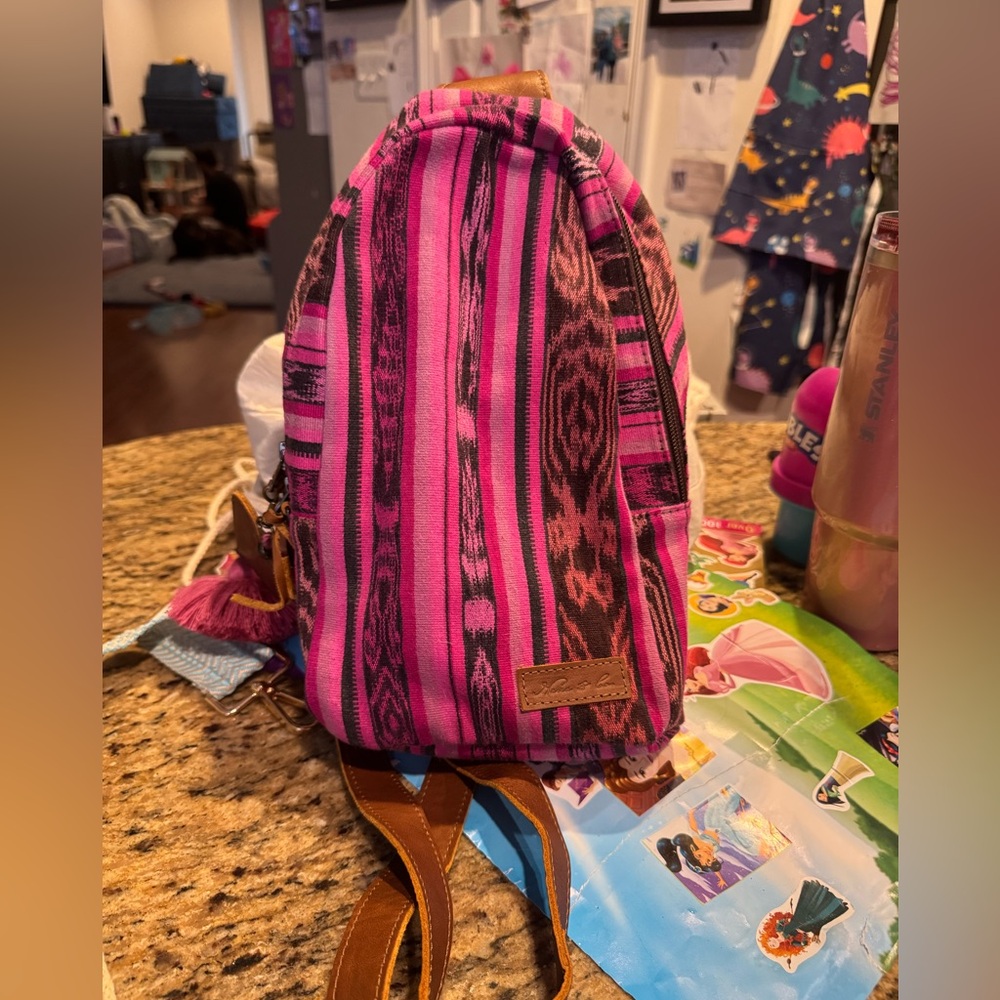 Nena and co sling 1.0